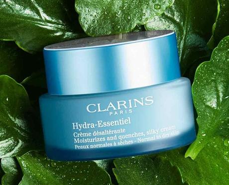 La Hidratación y Protección que la Piel Necesita en Verano By Clarins clarins-hydra-essential-crema-desalterante