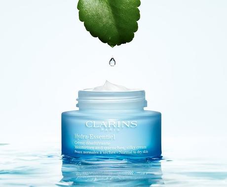 La Hidratación y Protección que la Piel Necesita en Verano By Clarins clarins-hydra-essential-crema-desalterante-kalanchoe