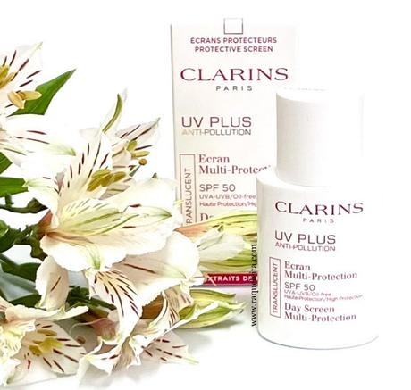 hidratacion-y-proteccion-que-la-piel-necesita-en-verano-by-clarins clarins-uvplus-anti-pollution-packaging