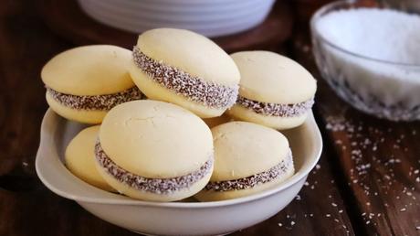 alfajores de maicena receta argentina alfajorcitos