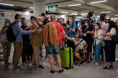 Los primeros turistas postcoronavirus aterrizan en Mallorca; Bienvenido Mister Marshall, ahora con los alemanes; Cebrián se desata… y se impone el sumo ‘presunto’ corrupto Felipe González.