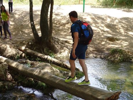 Nacimiento y Cascadas de Huéznar: Una de las mejores rutas de senderismo para hacer con niños en Sevilla. Nacimiento y Cascadas de Huéznar: Una de las mejores rutas de senderismo para hacer con niños en Sevilla.