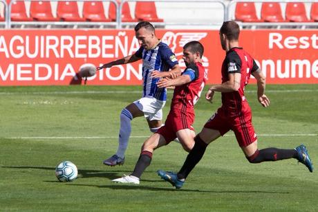 La Deportiva se trae tres valiosos puntos del Anduva y reafirma su intención de quedarse en la Liga SmartBank La Deportiva se trae tres valiosos puntos del Anduva y reafirma su intención de quedarse en la Liga SmartBank