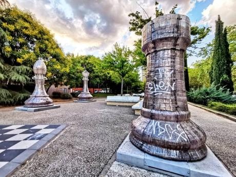 Los jardines de Pablo Sorozábal: Un ajedrez gigante en Madrid