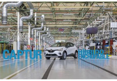RENAULT EMPIEZA A FABRICAR SU PRIMER HÍBRIDO ENCHUFABLE EN VALLADOLID RENAULT EMPIEZA A FABRICAR SU PRIMER HÍBRIDO ENCHUFABLE EN VALLADOLID