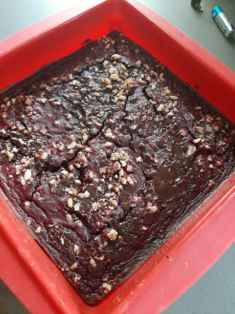 BROWNIE DE CHOCOLATE Y REMOLACHA