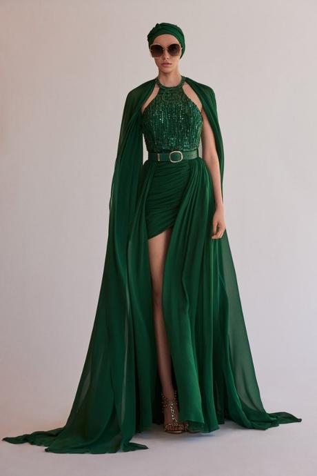 El color verde esmeralda nunca pasa de moda Pantone 17-5641 Verde Esmeralda