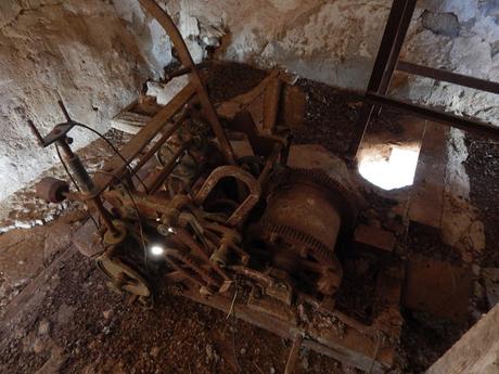 El Reloj y su Campana de la Iglesia de San Martin Obispo de Lillo (Toledo)