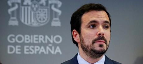 Alberto Garzón el inútil, ministro de un consumo que reclama más medidas de atención a la realidad española