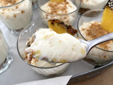 recetas delikatissen pudding dessert pudding de queso y piña postres tipo pudding postres rápidos postres fríos postres fácile postres de vasito postres con coco postre lacteo pineapple pudding easy pudding dessert easy glass dessert easy dessert crujiente para postres crujiente en la sartén crema de piña  
