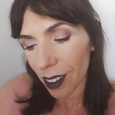 Reseña de la paleta Platinum (Cuttie Palette) de Nabla: Info, swatches y 3 looks con ella Reseña de la paleta Platinum (Cuttie Palette) de Nabla: Info, swatches y 3 looks con ella