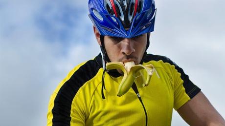 ¿Tienes hambre después de entrenar? Trucos para evitarlo