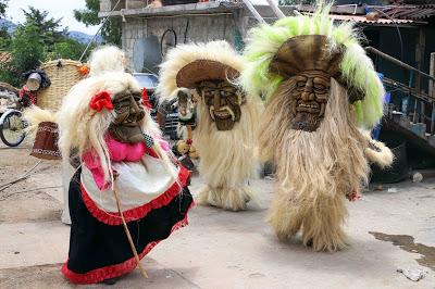 SON XITAS DE CORPUS INVOCADORES DE LA LLUVIA Y LA FERTILIDAD