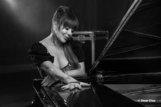 “A Tiny Audience” presenta a Danny Ocean, Alejandra Guzman, Vicente García, La Santa Cecilia, Sech y Ally Brooke “A Tiny Audience” presenta a Danny Ocean, Alejandra Guzman, Vicente García, La Santa Cecilia, Sech y Ally Brooke