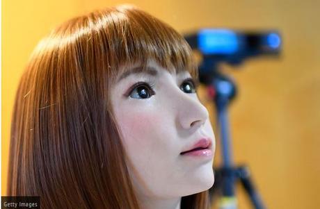 Noticias de cine hoy! Hollywood ficha a una actriz robot  para una película