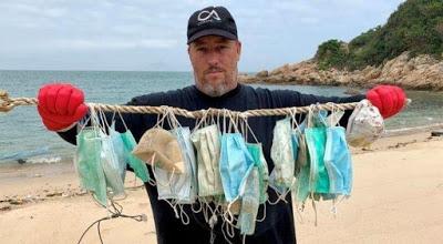 Mascarillas desechables, guantes de látex comienzan a aparecer en los mares Mascarillas desechables, guantes de látex comienzan a aparecer en los mares