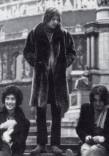 Efemérides del Rock y Heavy Metal: Qué pasó un 27 de Junio Efemérides del Rock y Heavy Metal: Qué pasó un 27 de Junio