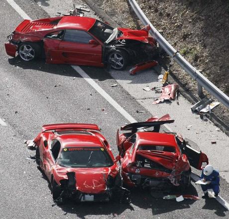 Costosos accidentes y errores Costosos accidentes y errores