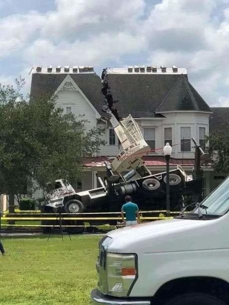 Costosos accidentes y errores Costosos accidentes y errores