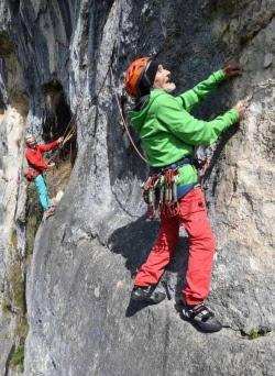 - Oda a la vejez en tiempos de covid-19.  - Los 269.000 dólares pagados por Cusí para el viaje de Félix VI y Letizia en su luna de miel.  - Dos felipes, dos silencios, y el PSOE no quiere matar al padre.