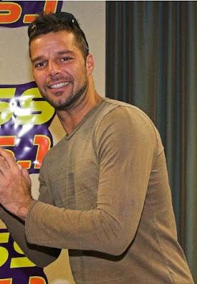 Malinterpretan palabras de Ricky Martin, dicen que comparó a la Virgen María con un vientre en alquiler Malinterpretan palabras de Ricky Martin, dicen que comparó a la Virgen María con un vientre en alquiler