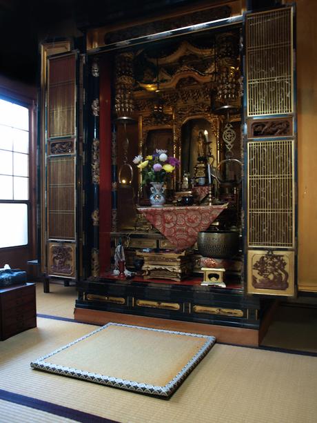 Espacio sagrado. El butsudan, cada vez más descuidado en las ciudades Espacio sagrado. El butsudan, cada vez más descuidado en las ciudades