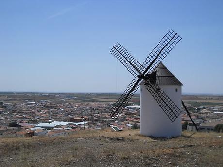 Turismo de cercanía en Cuenca turismo de cercanía en Cuenca, molinos y vistas de Mota del Cuervo