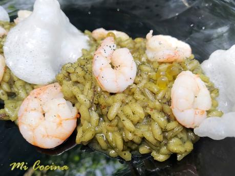 RISOTTO CON ESPIRULINA Y GAMBAS DE MALAGA