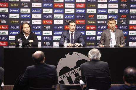 Djukic apenas duró unos meses en el cargo igual que Pellegrino, Valverde, Pizzi, Neville o Ayestarán que no completaron una temporada. 