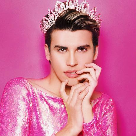 La Divaza rompe una cerámica dándole hasta abajo en baile de TikTok (VIDEO)