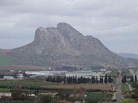 El Sitio de los Dólmenes de Antequera, el Stonehenge español El Sitio de los Dólmenes de Antequera, el Stonehenge español