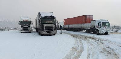 La nieve y la pandemia complican el tránsito por las rutas nacionales