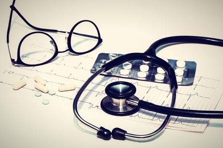 Decadencia más allá de los confines ocultos de los camellos y elefantes