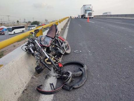 Abandonan 2 personas descuartizadas en la Carretera 57 Abandonan 2 personas descuartizadas en la Carretera 57