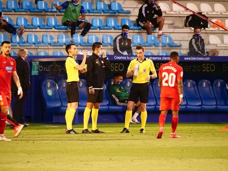 Fotogalería del partido Ponferradina – Fuenlabrada (0 – 3)