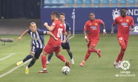 Ponferradina – Fuenlabrada (0-3) El Fuenla se lleva tres puntos del Toralín en un partido en el que la Deportiva se desdibujó en la segunda parte