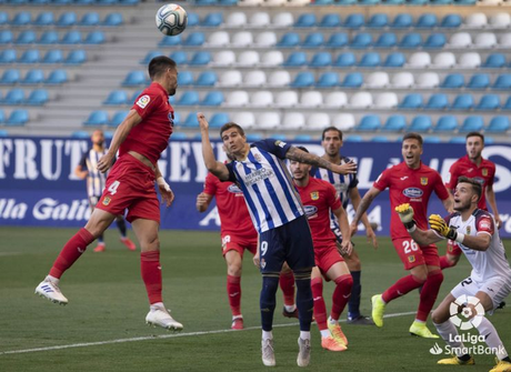 Ponferradina – Fuenlabrada (0-3) El Fuenla se lleva tres puntos del Toralín en un partido en el que la Deportiva se desdibujó en la segunda parte