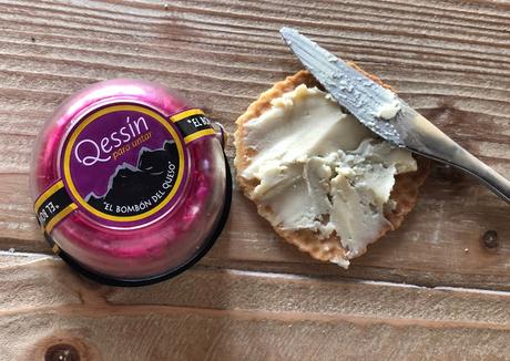Puerros de Sahagún con salsa de verduras y berberechos al Albarín, receta de César del restaurante El Ruedo II qessin queso bombón de Sahagún