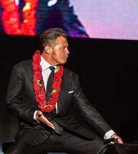 #Mexico #Musica: Luis Miguel sorprendió con un dueto con Michael Jackson (VIDEO)