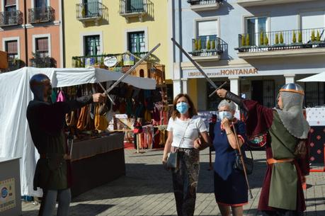 El mercado templario de Ponferrada ya recibe a sus visitantes con medidas sanitarias para los visitantes