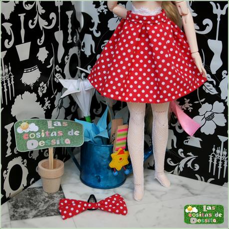 Falda Roja Con Lunares Blancos