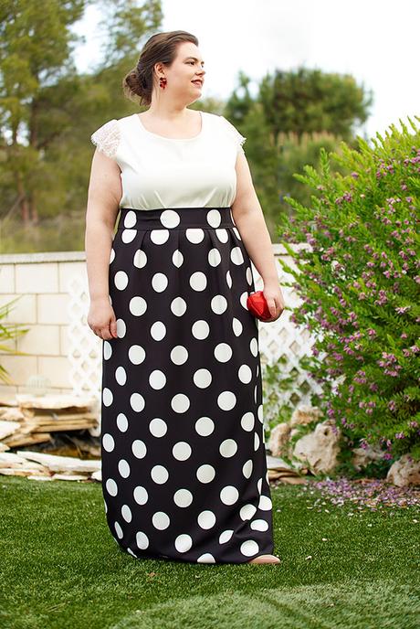 Falda Roja Con Lunares Blancos