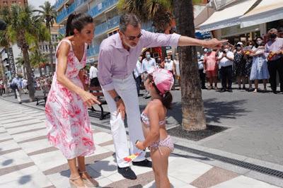 “Borbón Tour 2020”, con y sin mascarillas.