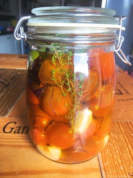 Tomates confitados (sous vide) Tomates confitados (sous vide)