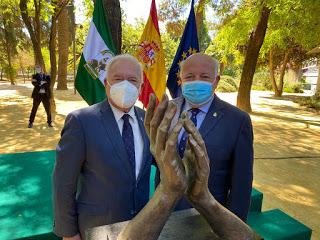 La indignación del código. La indignación del código.