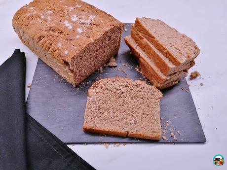 Pan integral con jengibre y semillas de chia