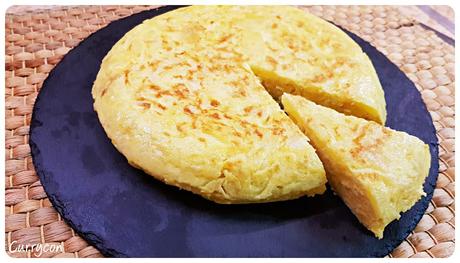 Tortilla de patatas con cebolla