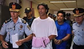 #Futbol: Ronaldinho cumplió 4 meses preso en #Paraguay