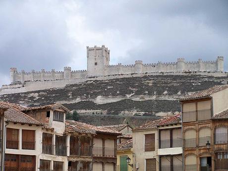 Turismo de cercanía en Valladolid turismo de cercanía en Valladolid, castillo de Peñafiel