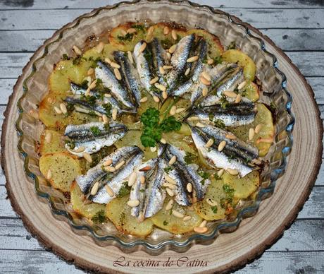 Abanico de patatas y boquerones